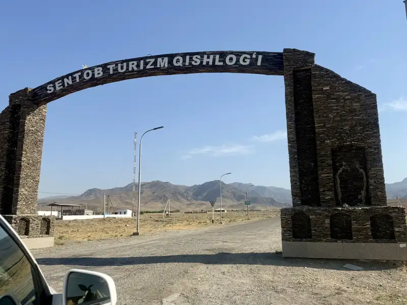 AA2D1256-AE1A-49C5-AF93-42A7B91340C9_1_102_a